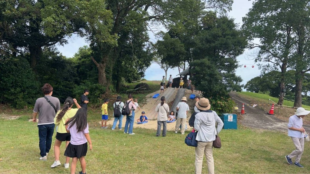 大人気のジャンボすべり台です
